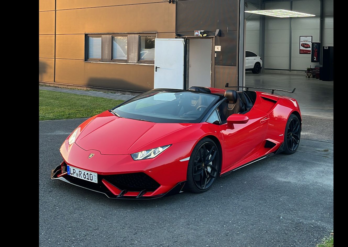 Lamborghini Huracán EVO Spyder (ab April verfügbar)